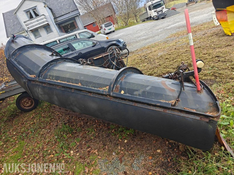 2004 Tellefsdal diagonalplog  / snøplog - P HD - Bredde 3600 mm - Parallelllogram - Camión: foto 2 2004 Tellefsdal diagonalplog  / snøplog - P HD - Bredde 3600 mm - Parallelllogram - Camión: foto 2