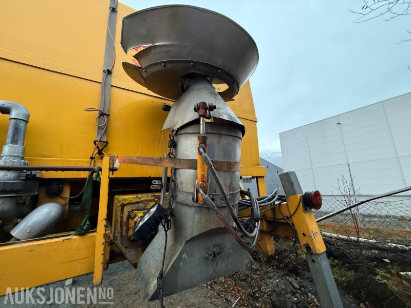 2008 Falköping CLC-427 TwinFeed spreder - Camión: foto 3 2008 Falköping CLC-427 TwinFeed spreder - Camión: foto 3