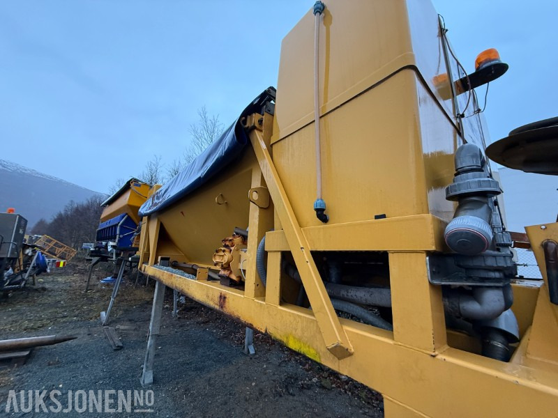 2008 Falköping CLC-427 TwinFeed spreder - Camión: foto 4 2008 Falköping CLC-427 TwinFeed spreder - Camión: foto 4