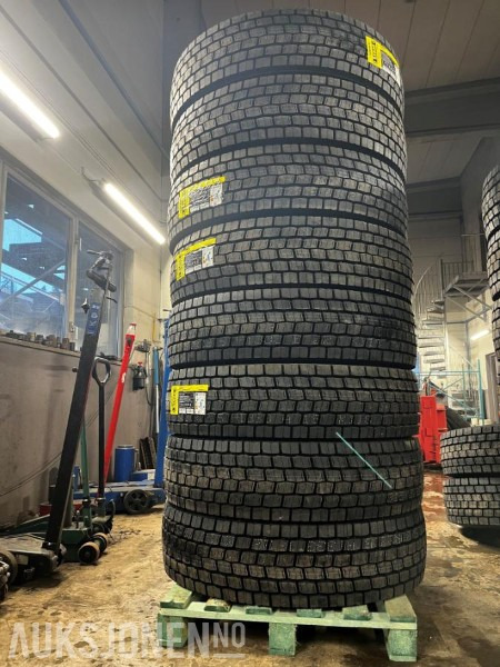2025 Sonix SK808 315/80R22,5 / M+S - Camión: foto 1 2025 Sonix SK808 315/80R22,5 / M+S - Camión: foto 1