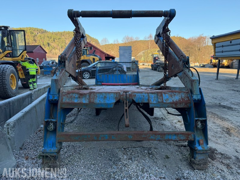 Camión Krokflak m/ liftpåbygg 5.70 m Lengde: foto 6 Camión Krokflak m/ liftpåbygg 5.70 m Lengde: foto 6