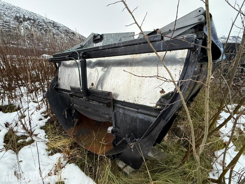 Nor Slep Asfaltbalje til 3 akslet bil - Giljotinluke - Kapell - Camión: foto 3 Nor Slep Asfaltbalje til 3 akslet bil - Giljotinluke - Kapell - Camión: foto 3