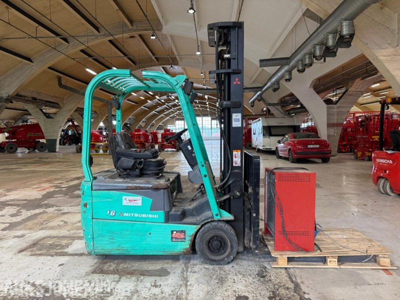 2006 Mitsubishi FB16NT gaffeltruck m/lader. - Equipo de manutención: foto 4 2006 Mitsubishi FB16NT gaffeltruck m/lader. - Equipo de manutención: foto 4