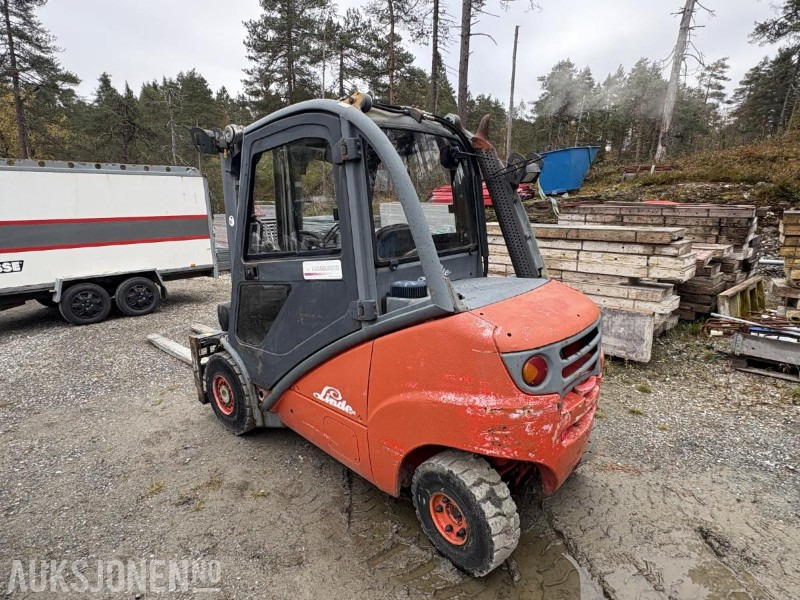 Linde truck H 35 D motvektstruck - Equipo de manutención: foto 4 Linde truck H 35 D motvektstruck - Equipo de manutención: foto 4