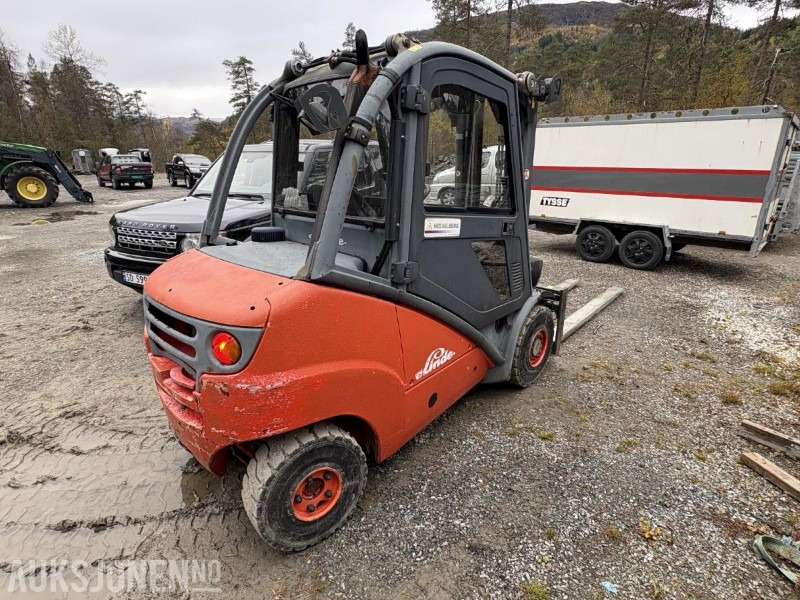 Linde truck H 35 D motvektstruck - Equipo de manutención: foto 3 Linde truck H 35 D motvektstruck - Equipo de manutención: foto 3