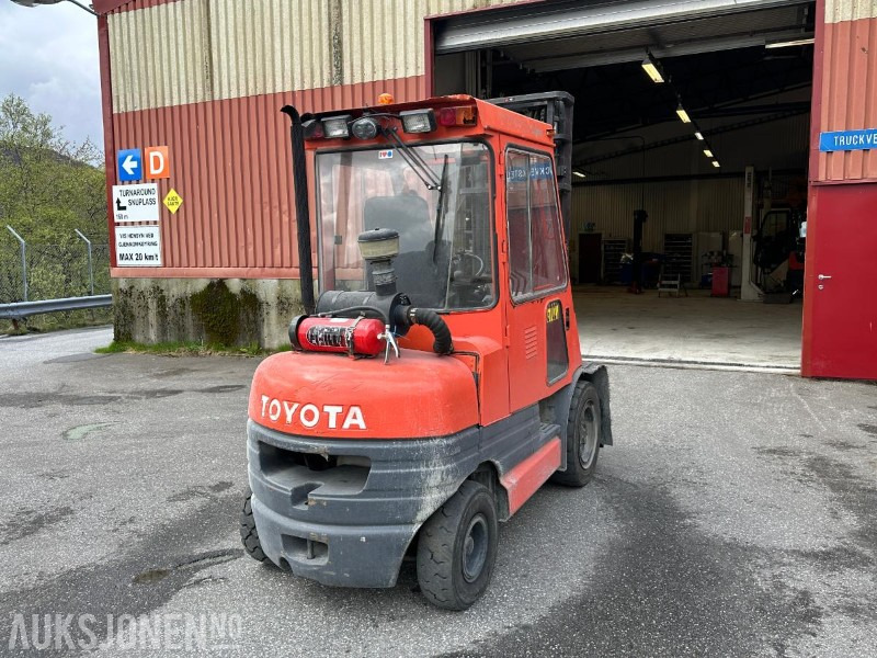 Toyota Gaffeltruck - Equipo de manutención: foto 5 Toyota Gaffeltruck - Equipo de manutención: foto 5
