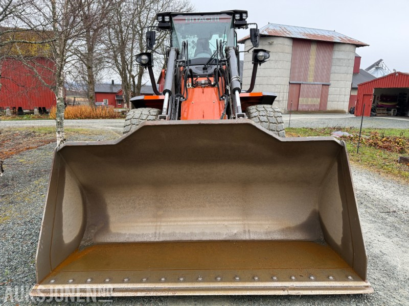 Hitachi ZW 160PL7 LSD - BM120, skuffm/bolton, hydr. gaffler - Excavadora: foto 2 Hitachi ZW 160PL7 LSD - BM120, skuffm/bolton, hydr. gaffler - Excavadora: foto 2