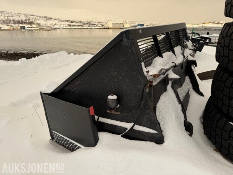 2000 Hymax 4000L Klappvingeskuffe - 1320kg - - Implemento para Maquinaria de construcción: foto 2 2000 Hymax 4000L Klappvingeskuffe - 1320kg - - Implemento para Maquinaria de construcción: foto 2