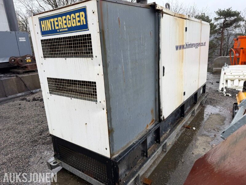 2012 Andre HINTEREGGER / AGGRETECH STRØMAGGREGAT – 250 kVA - Implemento para Maquinaria de construcción: foto 1 2012 Andre HINTEREGGER / AGGRETECH STRØMAGGREGAT – 250 kVA - Implemento para Maquinaria de construcción: foto 1