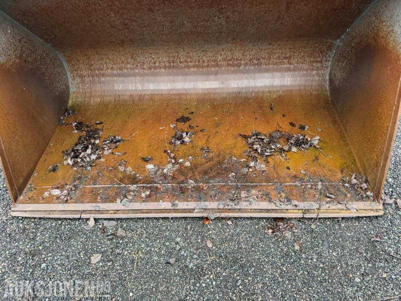 2015 Volvo SNØSKUFFE 3,1M³ – 255 CM BREDDE HJULLASTER - Implemento para Maquinaria de construcción: foto 5 2015 Volvo SNØSKUFFE 3,1M³ – 255 CM BREDDE HJULLASTER - Implemento para Maquinaria de construcción: foto 5