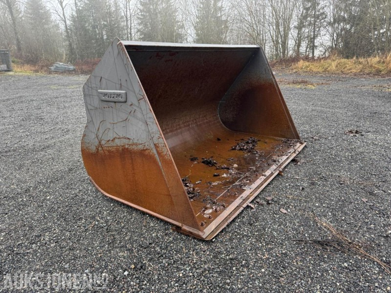 2015 Volvo SNØSKUFFE 3,1M³ – 255 CM BREDDE HJULLASTER - Implemento para Maquinaria de construcción: foto 2 2015 Volvo SNØSKUFFE 3,1M³ – 255 CM BREDDE HJULLASTER - Implemento para Maquinaria de construcción: foto 2