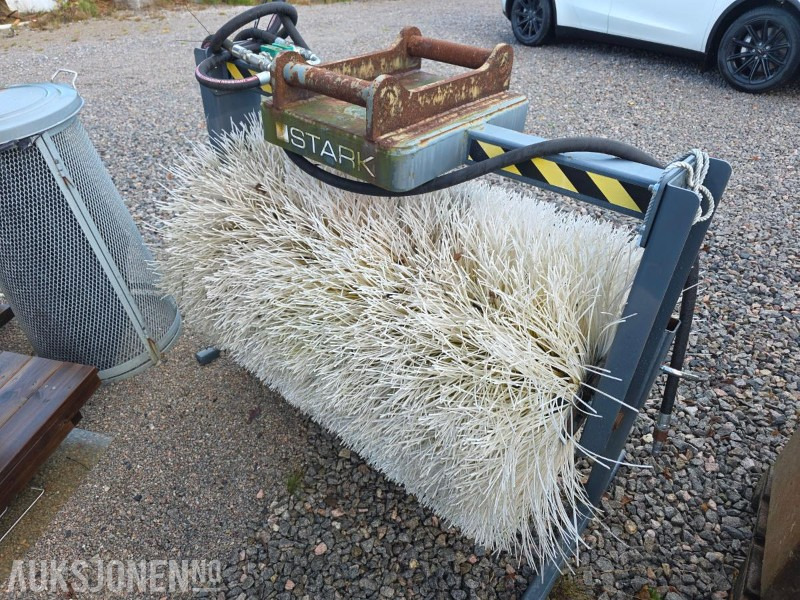 2017 TAH1300S hydraulisk feiebørste / Kost - Implemento para Maquinaria de construcción: foto 4 2017 TAH1300S hydraulisk feiebørste / Kost - Implemento para Maquinaria de construcción: foto 4