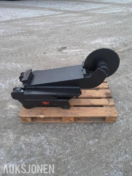 Asfaltskjærer (pizzahjul) med Bofors M18 feste med adapter til S60 feste. - Implemento para Maquinaria de construcción: foto 1 Asfaltskjærer (pizzahjul) med Bofors M18 feste med adapter til S60 feste. - Implemento para Maquinaria de construcción: foto 1