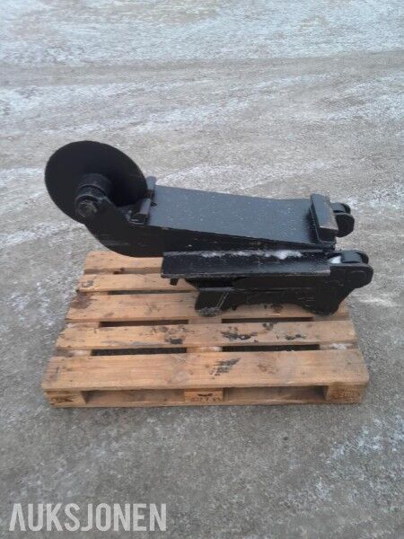 Asfaltskjærer (pizzahjul) med Bofors M18 feste med adapter til S60 feste. - Implemento para Maquinaria de construcción: foto 2 Asfaltskjærer (pizzahjul) med Bofors M18 feste med adapter til S60 feste. - Implemento para Maquinaria de construcción: foto 2
