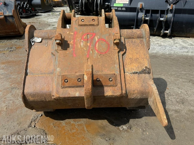 Gjerstad renskeskuffe med km3 feste - Implemento para Maquinaria de construcción: foto 5 Gjerstad renskeskuffe med km3 feste - Implemento para Maquinaria de construcción: foto 5