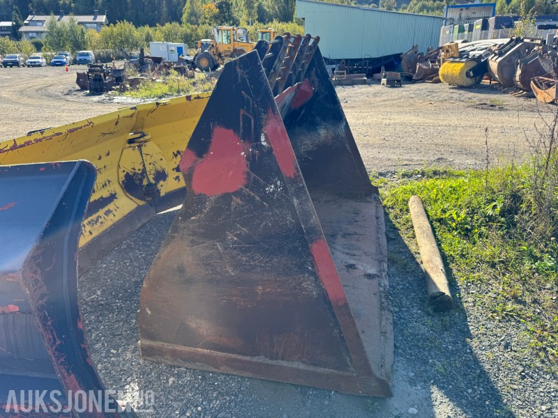 Hjullasterskuffe med BM feste 275 cm bredde - Implemento para Maquinaria de construcción: foto 2 Hjullasterskuffe med BM feste 275 cm bredde - Implemento para Maquinaria de construcción: foto 2