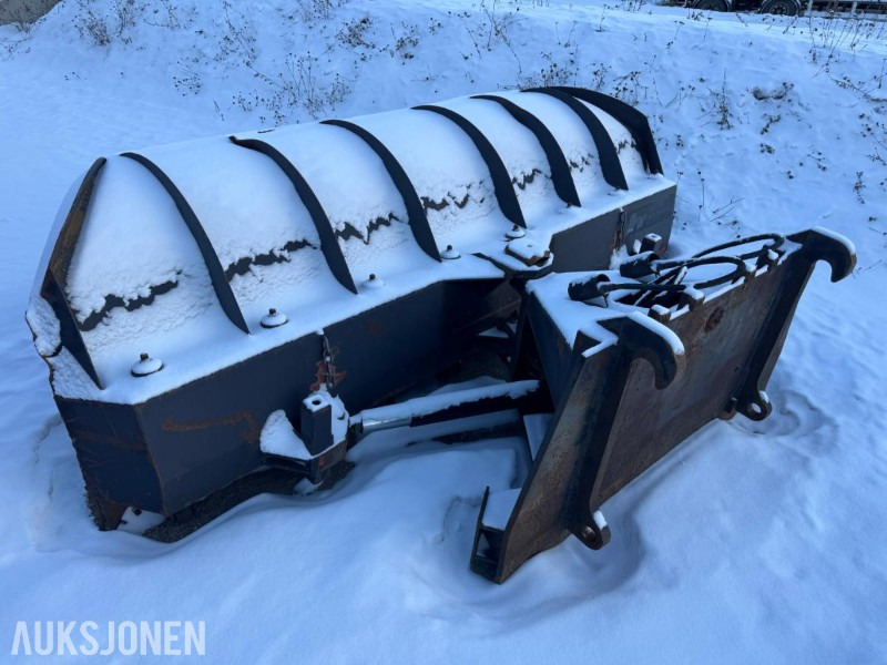 Holms brøyteskjær 3.20 meter bredde - Implemento para Maquinaria de construcción: foto 2 Holms brøyteskjær 3.20 meter bredde - Implemento para Maquinaria de construcción: foto 2