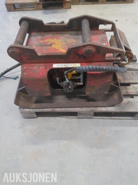 Hydraulisk vibroplate til gravemaskin - S60 feste. - Implemento para Maquinaria de construcción: foto 1 Hydraulisk vibroplate til gravemaskin - S60 feste. - Implemento para Maquinaria de construcción: foto 1