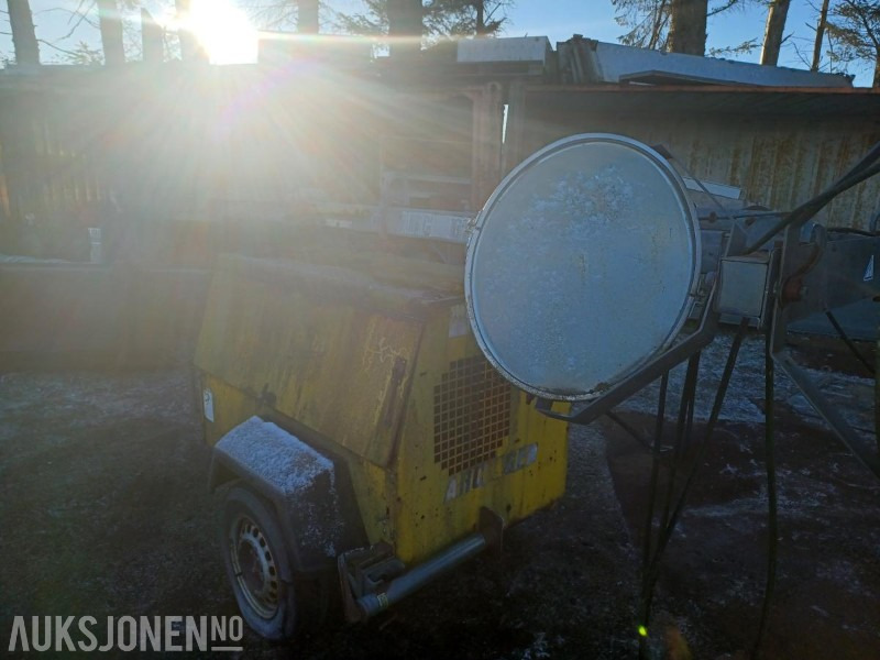 Lystårn uten generator - Implemento para Maquinaria de construcción: foto 2 Lystårn uten generator - Implemento para Maquinaria de construcción: foto 2