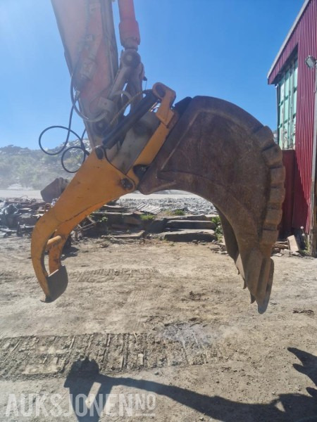 Moi-gripen med tannskuffe 1100L. S70 Feste - Implemento para Maquinaria de construcción: foto 2 Moi-gripen med tannskuffe 1100L. S70 Feste - Implemento para Maquinaria de construcción: foto 2