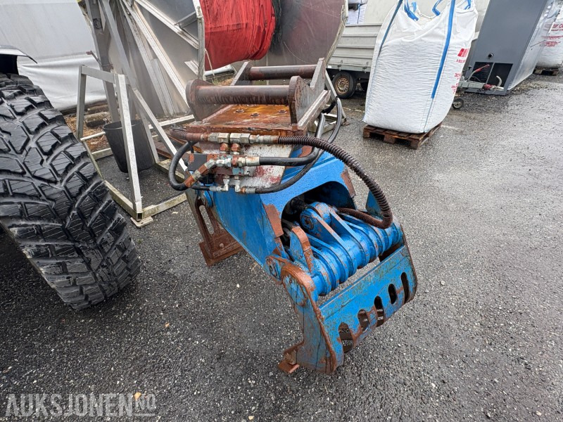 Sorteringsklo med hydraulisk rotator og S60-feste - Implemento para Maquinaria de construcción: foto 2 Sorteringsklo med hydraulisk rotator og S60-feste - Implemento para Maquinaria de construcción: foto 2
