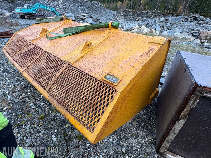 Stein-/Massehåndteringsskuff – Mek Verksted A/S - Implemento para Maquinaria de construcción: foto 1 Stein-/Massehåndteringsskuff – Mek Verksted A/S - Implemento para Maquinaria de construcción: foto 1
