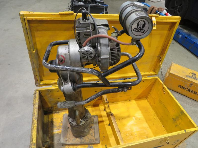 Wacker BS 50K bensindrevet jordstamper i original kasse - Implemento para Maquinaria de construcción: foto 5 Wacker BS 50K bensindrevet jordstamper i original kasse - Implemento para Maquinaria de construcción: foto 5