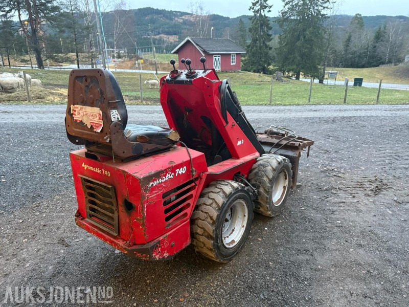 1999 Agromatic 740 Minilaster m/Silograbb/krokodille - Maquinaria agrícola: foto 5 1999 Agromatic 740 Minilaster m/Silograbb/krokodille - Maquinaria agrícola: foto 5