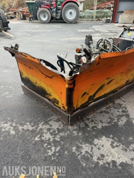 2011 Stark ua 4800 Stark UA 4800 - Maquinaria agrícola: foto 3 2011 Stark ua 4800 Stark UA 4800 - Maquinaria agrícola: foto 3