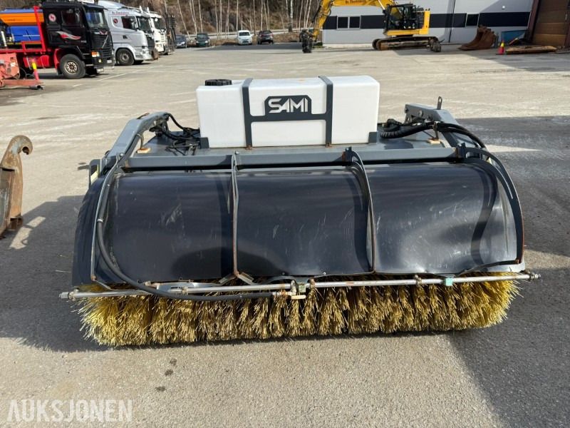 2018 SAMI Feiemaskin m/oppsamler og vanning – Trima/SMS – ca. 2 m - Maquinaria agrícola: foto 2 2018 SAMI Feiemaskin m/oppsamler og vanning – Trima/SMS – ca. 2 m - Maquinaria agrícola: foto 2