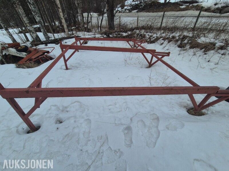 Stokkestativ av stål, 425 x 360/278 cm - Maquinaria agrícola: foto 2 Stokkestativ av stål, 425 x 360/278 cm - Maquinaria agrícola: foto 2