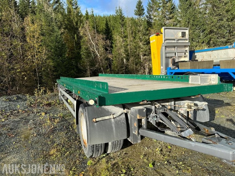 1994 Närko TP2C containerhenger for liftdumpercontainere - Remolque: foto 3 1994 Närko TP2C containerhenger for liftdumpercontainere - Remolque: foto 3