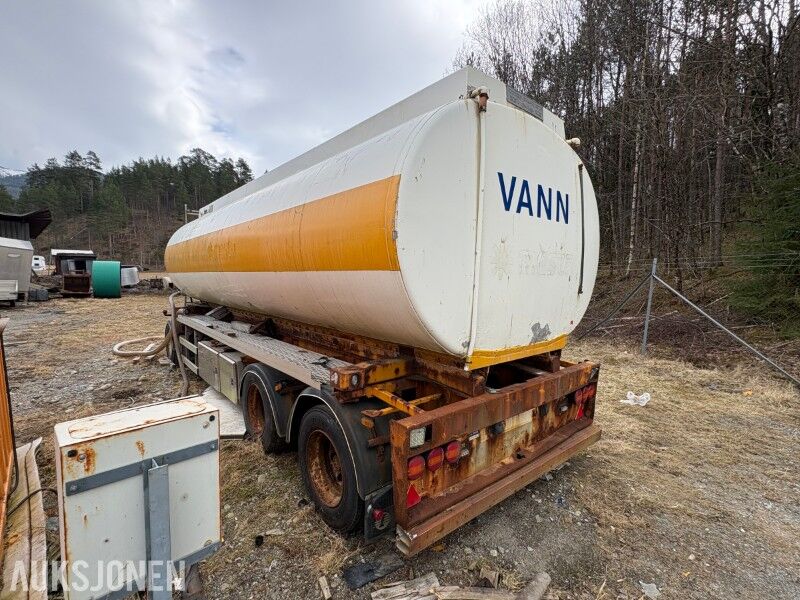 2007 Istrail 3-akslet containerslep med tank - 22 000 liter kapasitet på tank - Remolque: foto 4 2007 Istrail 3-akslet containerslep med tank - 22 000 liter kapasitet på tank - Remolque: foto 4