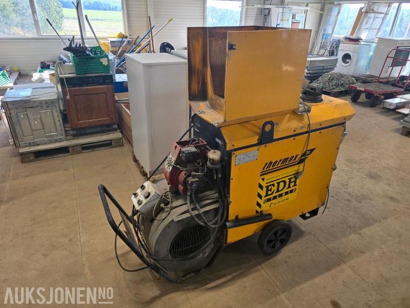 Thermox TB110 90kW Varmluftsaggregat + Weelu T-100 deleaggregat - Equipo de construcción: foto 3 Thermox TB110 90kW Varmluftsaggregat + Weelu T-100 deleaggregat - Equipo de construcción: foto 3