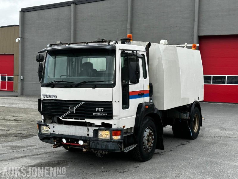 1995 Volvo FS 718 4x2 Sopebil/Feiebil - Vehículo municipal: foto 1 1995 Volvo FS 718 4x2 Sopebil/Feiebil - Vehículo municipal: foto 1