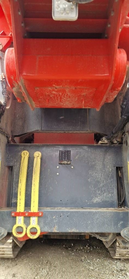 Sandvik QJ 241 - Trituradora móvil: foto 5 Sandvik QJ 241 - Trituradora móvil: foto 5