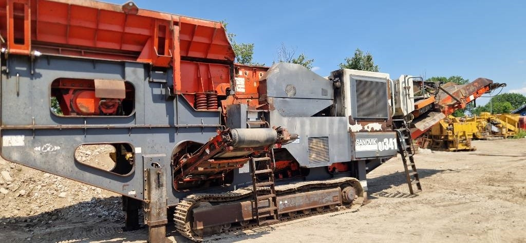 Sandvik QJ 341  - Trituradora móvil: foto 2 Sandvik QJ 341  - Trituradora móvil: foto 2
