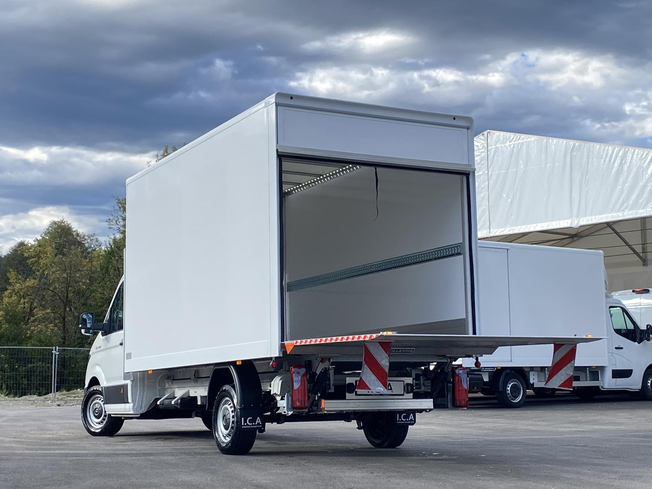 Furgoneta nuevo MAN TGE 3.180 RS4490 1+2, 180PS, 2.0L | ALU-BOX 4200mm + LADERAMPE: foto 14