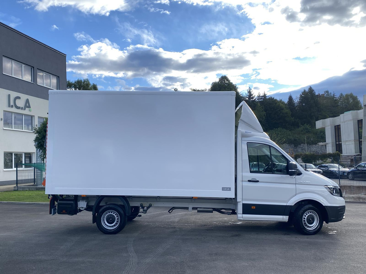 Furgoneta nuevo MAN TGE 3.180 RS4490 1+2, 180PS, 2.0L | ALU-BOX 4200mm + LADERAMPE: foto 24