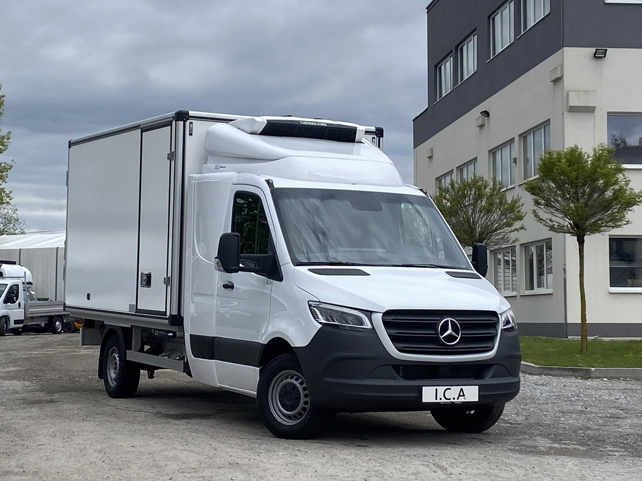 Leasing financiero de MERCEDES BENZ SPRINTER  317 CDI | DOPPELREGIME TIEFKÜHLKOFFER + BACKSLEEPER leasing MERCEDES BENZ SPRINTER  317 CDI | DOPPELREGIME TIEFKÜHLKOFFER + BACKSLEEPER: foto 36