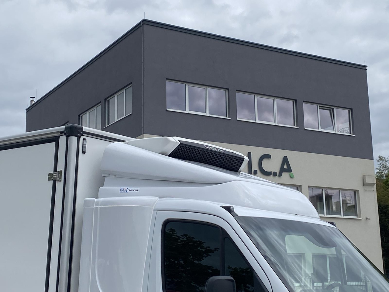 Leasing financiero de MERCEDES BENZ SPRINTER  317 CDI | DOPPELREGIME TIEFKÜHLKOFFER + BACKSLEEPER leasing MERCEDES BENZ SPRINTER  317 CDI | DOPPELREGIME TIEFKÜHLKOFFER + BACKSLEEPER: foto 32