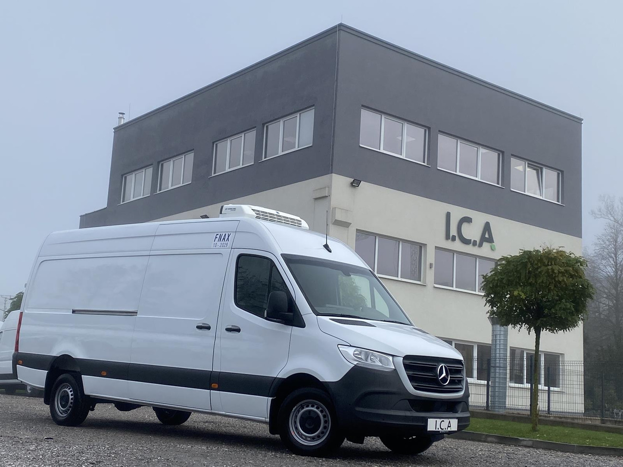 MERCEDES-BENZ SPRINTER 317 CDI L4H3 170PS AUTOMATIK FRISCHDIENST + KONVEKTA FK 3022 12-220V - Frigorífico furgoneta: foto 2 MERCEDES-BENZ SPRINTER 317 CDI L4H3 170PS AUTOMATIK FRISCHDIENST + KONVEKTA FK 3022 12-220V - Frigorífico furgoneta: foto 2