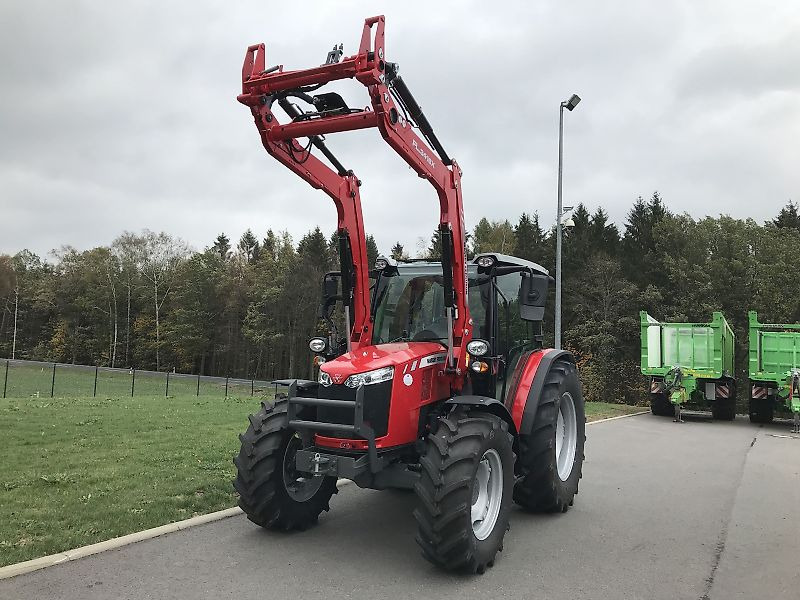 Massey Ferguson MF 4709 M Dyna-2 - Tractor: foto 5 Massey Ferguson MF 4709 M Dyna-2 - Tractor: foto 5