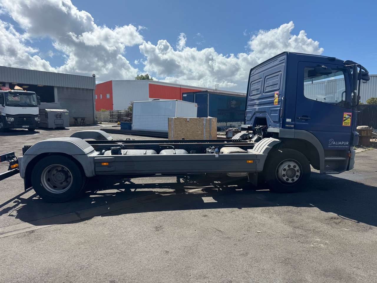Chasis camión MERCEDES-BENZ atégo: foto 7