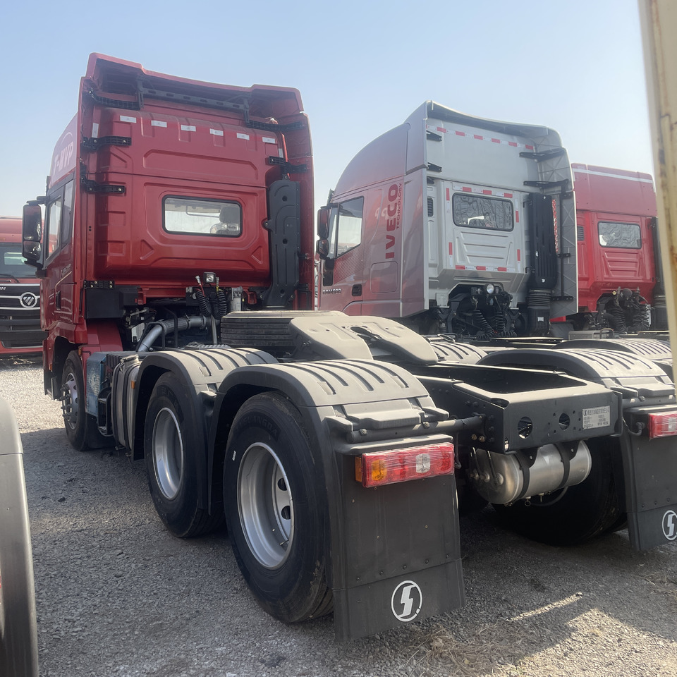Shacman New or Used Truck Head Tractor Head Tipper Head - Cabeza tractora: foto 3 Shacman New or Used Truck Head Tractor Head Tipper Head - Cabeza tractora: foto 3