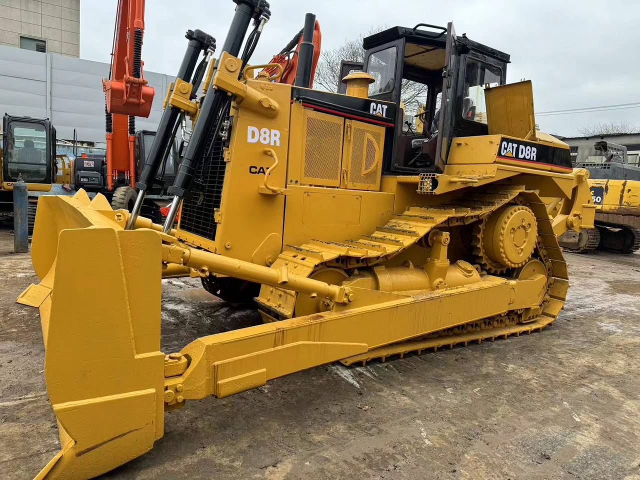 Caterpillar CAT D8R D8T D7H D7R D7G D7R D7E Used Bulldozer in Excellent Work Condition for Slae - Bulldozer: foto 1 Caterpillar CAT D8R D8T D7H D7R D7G D7R D7E Used Bulldozer in Excellent Work Condition for Slae - Bulldozer: foto 1