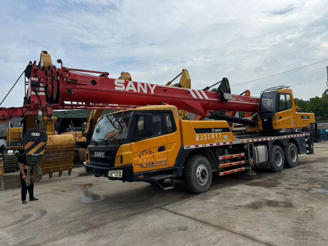 Sany Used Truck Crane 25 Ton with Excellent Work Performance and 1 year Warrenty - Autogrúa: foto 5 Sany Used Truck Crane 25 Ton with Excellent Work Performance and 1 year Warrenty - Autogrúa: foto 5