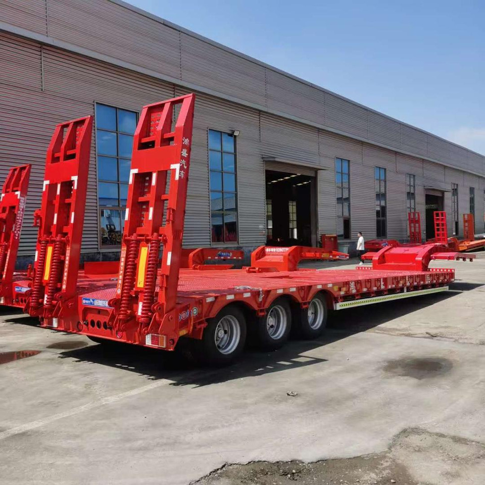 ZHICHENG Semni Flat Bed Low Bed Floater with 3 Axles 4 Axles New or Used 12M 13.75M In High Quality - Góndola rebajadas semirremolque: foto 1 ZHICHENG Semni Flat Bed Low Bed Floater with 3 Axles 4 Axles New or Used 12M 13.75M In High Quality - Góndola rebajadas semirremolque: foto 1