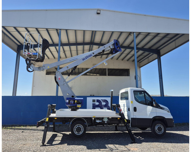 Iveco 35-140 Oil & Steel Snake 189 - Camión, Camión grúa: foto 5 Iveco 35-140 Oil & Steel Snake 189 - Camión, Camión grúa: foto 5