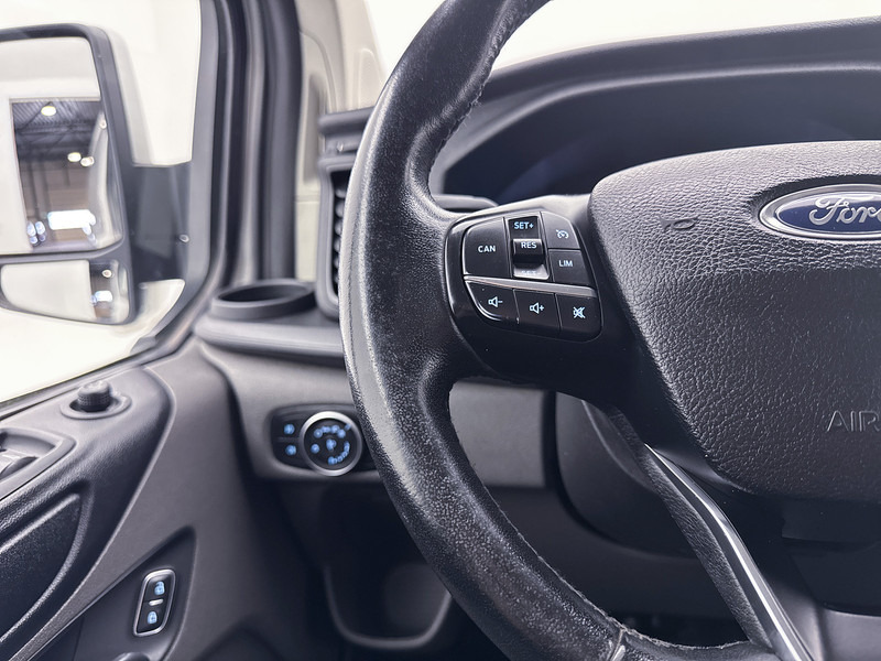 Furgoneta pequeña Ford Transit Custom 280 2.0 TDCI L1H1 Trend Sync Navigatie Trekhaak Achteruitrijcamera Cruise Control Betimmering: foto 20